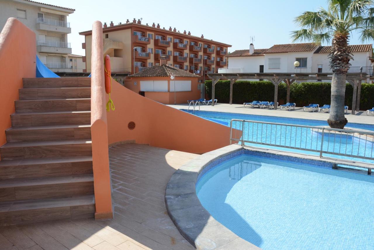 Apartamentos Familiares Sa Gavina Estartit レスタルティット エクステリア 写真