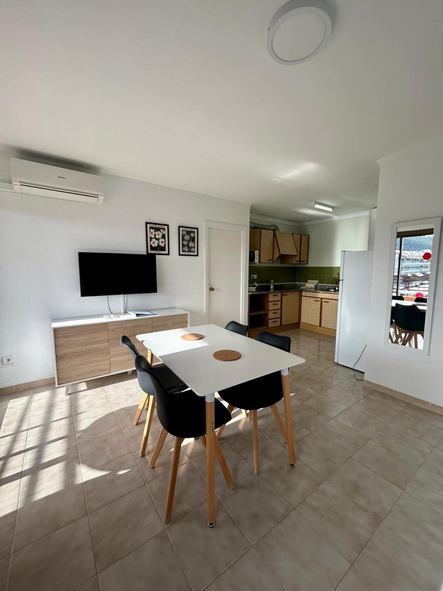 Apartamentos Familiares Sa Gavina Estartit レスタルティット エクステリア 写真