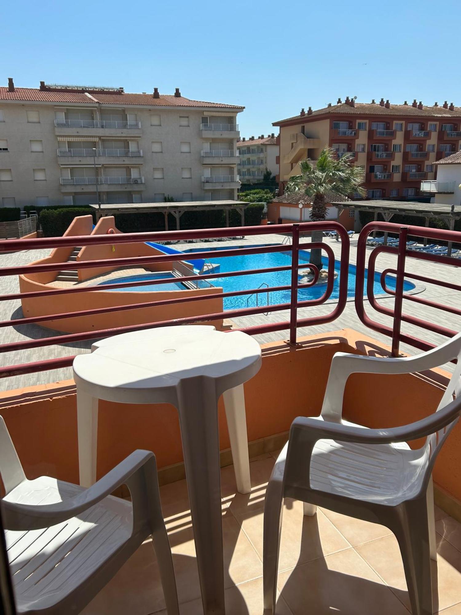 Apartamentos Familiares Sa Gavina Estartit レスタルティット エクステリア 写真